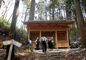 黒前神社仁王門(Y)