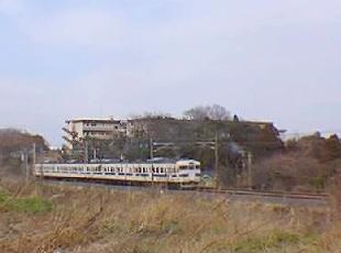 田尻小学校と常磐線